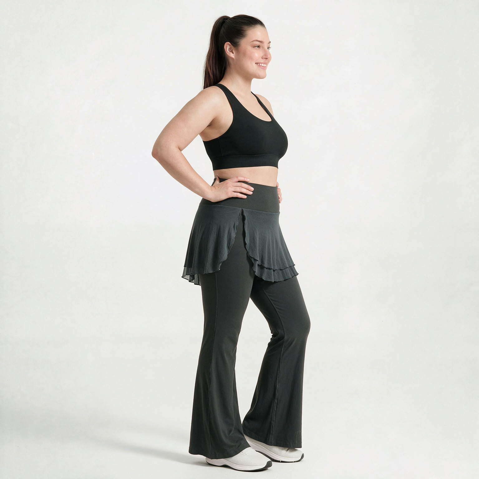 プラスサイズ ソフトモーション ストレートレッグ ボトムス  - Pilates Yoga Legging のレビューと価格